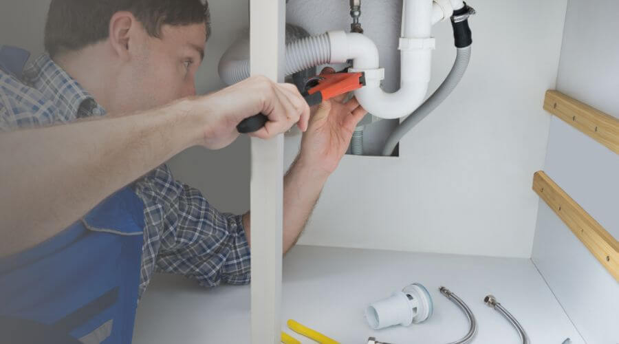 Expert burst pipe repair services in Fayette, AL